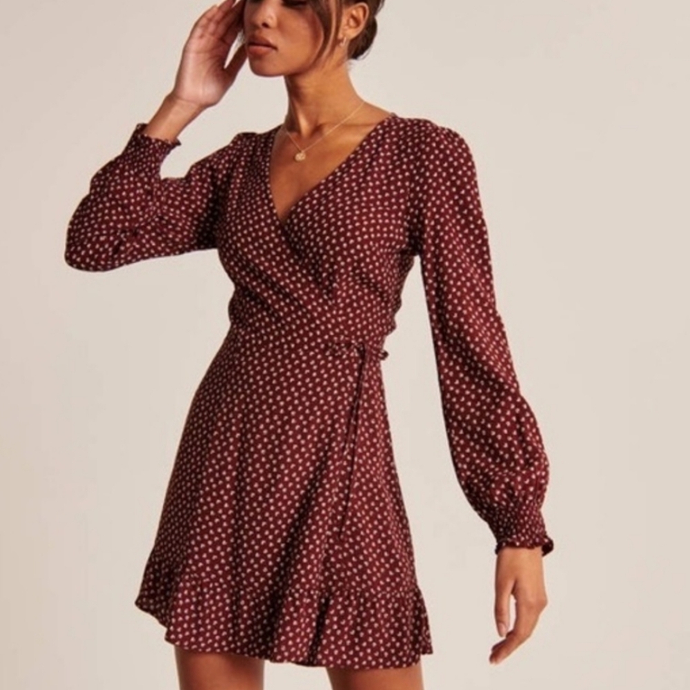 NEW WITH TAGS Abercrombie & Fitch Burgundy Floral Wrap Dress XXS Tall